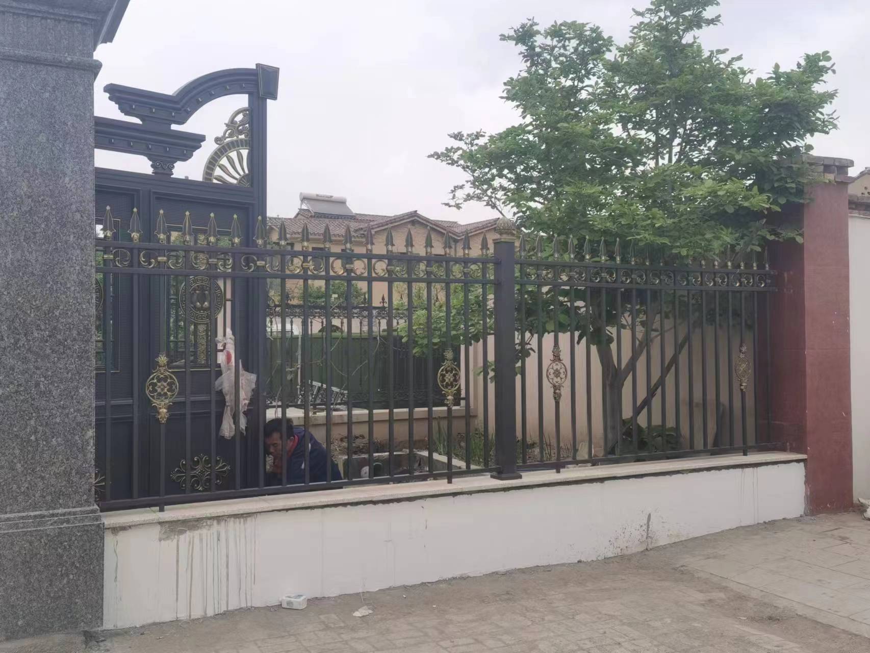 鋁藝護(hù)欄 LO-HL18